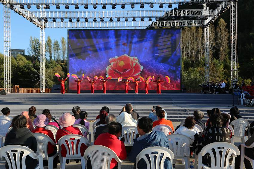敦化安圖兩地文藝團(tuán)體攜手共譜文化互鑒新篇章——學(xué)習(xí)交流活動(dòng)圓滿(mǎn)舉行